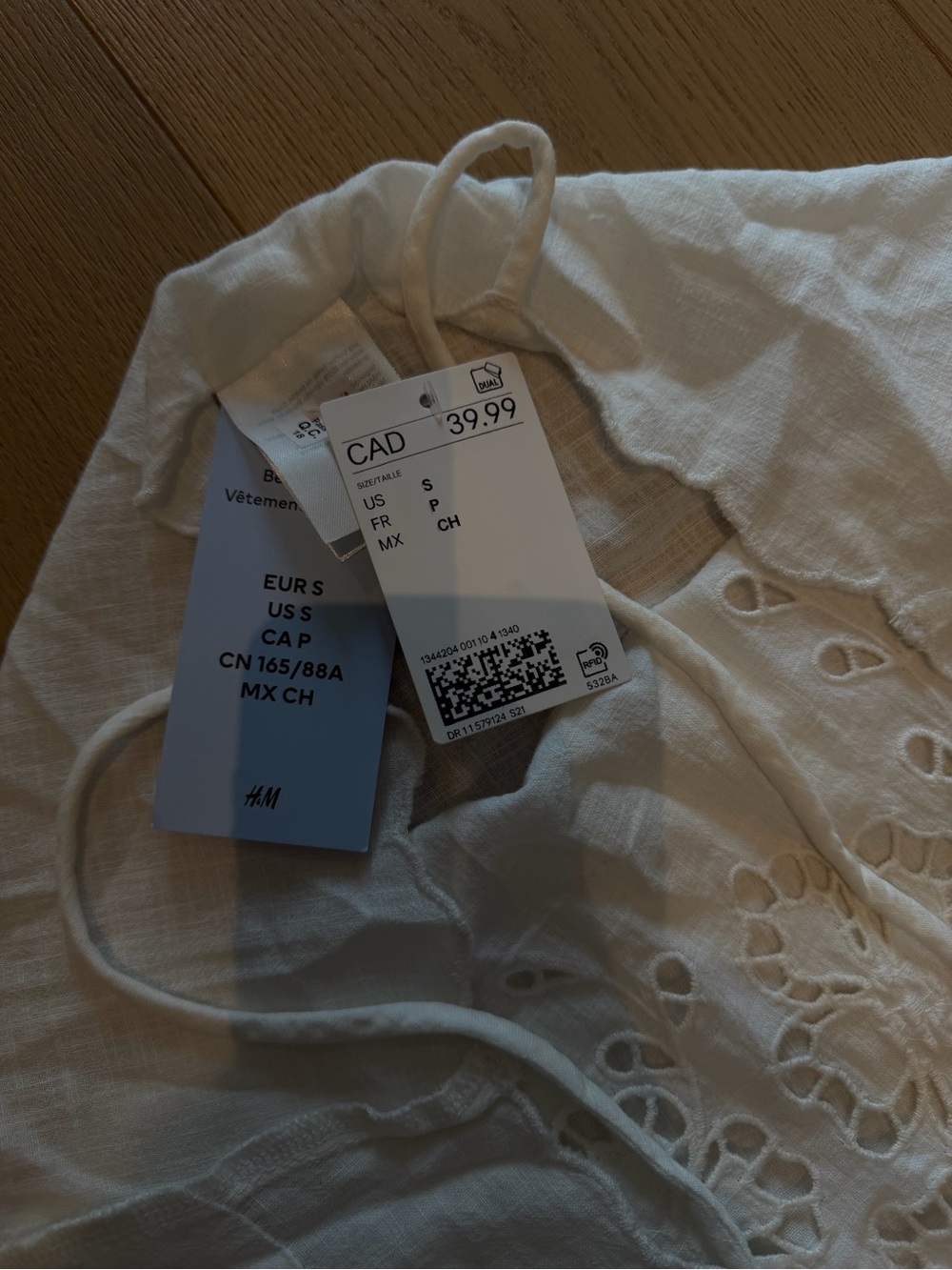 NWT H&M White Eyelet Scallop-Hem Minidress - Picture 5 of 5